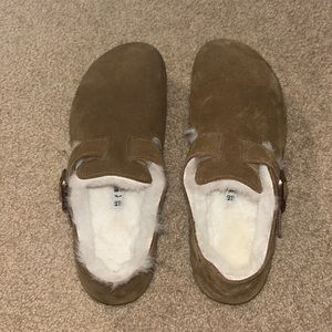 BRAND NEW Birkenstock women’s Clogs